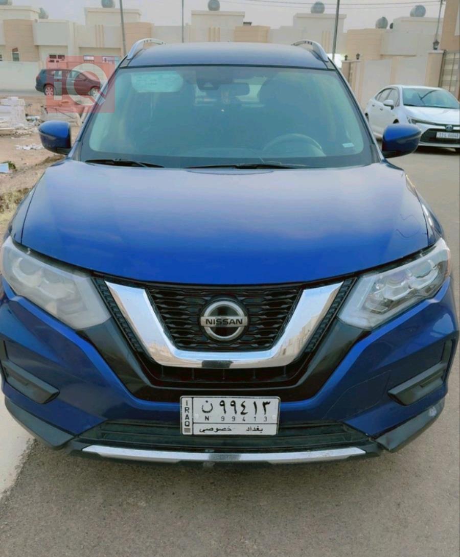نيسان روج